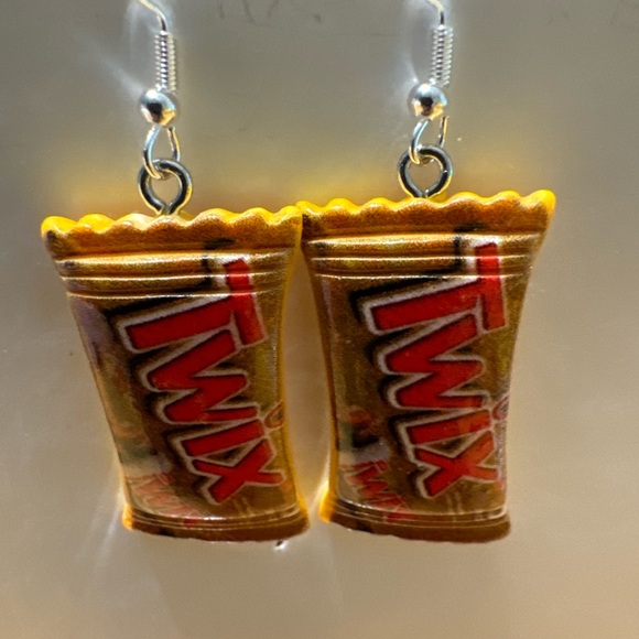 Nobility earrings - Picture 10 of 16